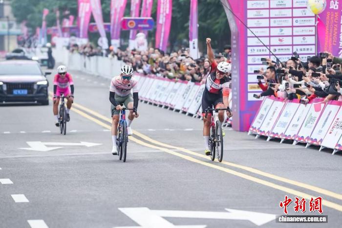 眉山彭山站成为五站巡回收官之战，约1500名车手